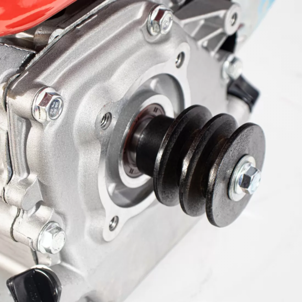 Motor pe benzina cu ax si fulie PROFESIONAL GX200, 7.5 CP, 3600 rot/min Motor pe benzina cu ax si fulie PROFESIONAL GX200, 7.5 CP, 3600 rot/min